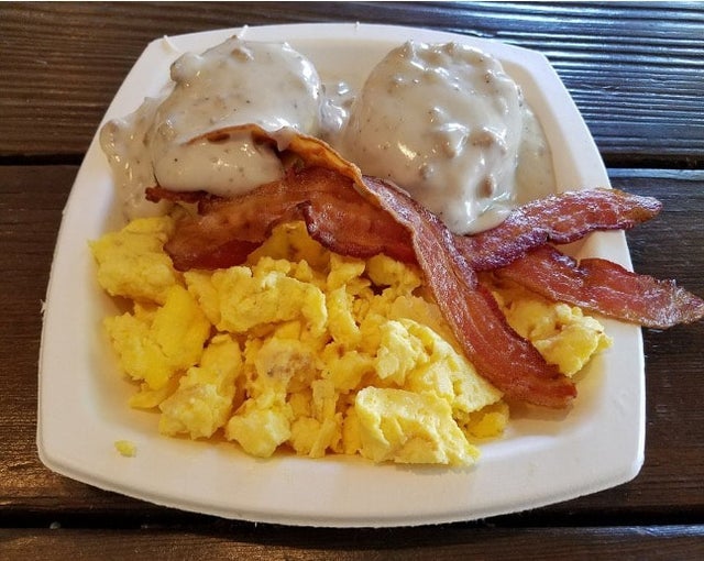 Biscuits And Gravy Casserole With Sausage And Eggs Biscuit Gravy